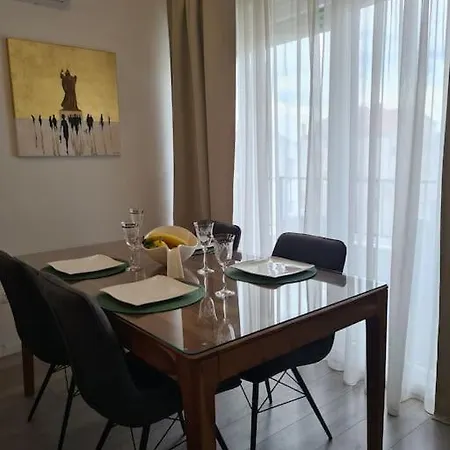 Apartment Explore The Croatian Coast And Relax In Modern Comfort Kastela